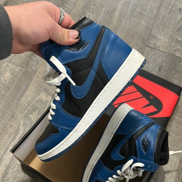 Nike Air Jordan 1 Retro High OG Blue Black Sneakers - Picture 8 of 12